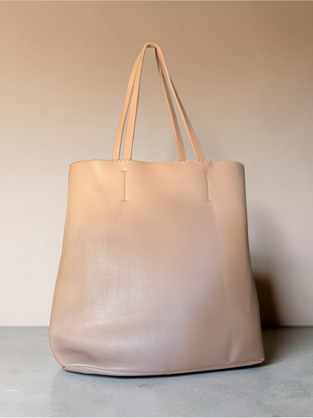 Shiraleah Chicago Lola Tote Bag Blush Pink Vegan Leather Laser Cut Sawtooth Lar - Picture 1 of 11